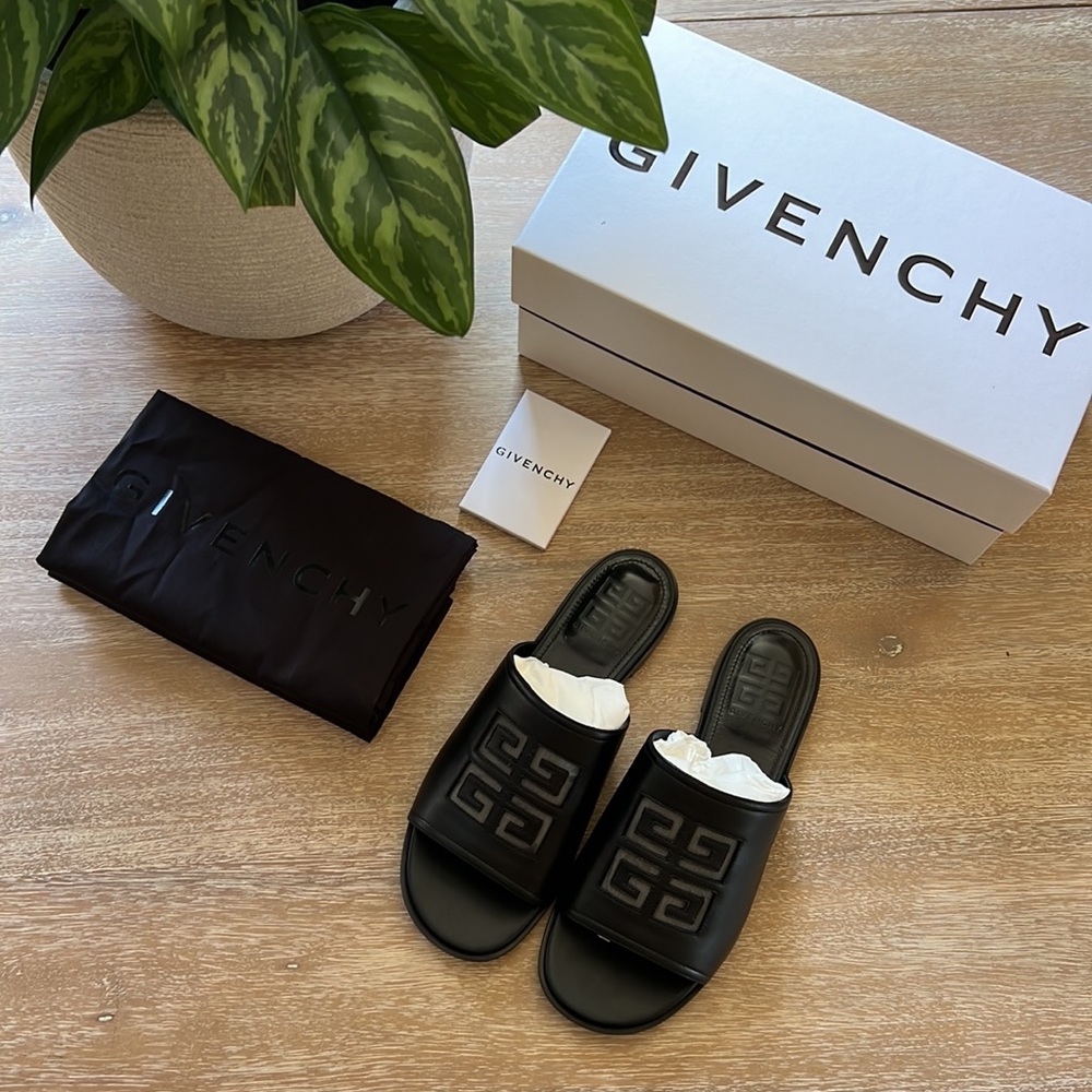 Givenchy Cutout 4G Logo Slide Sandal Black Size 39EU - Picture 1 of 11